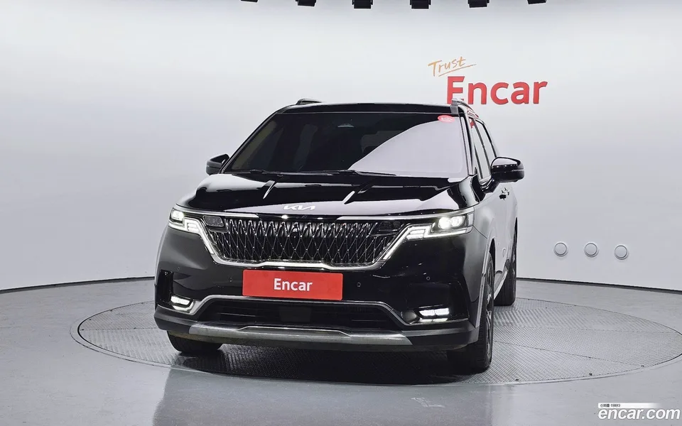 Kia Carnival 9 2023 — thumbnail 3