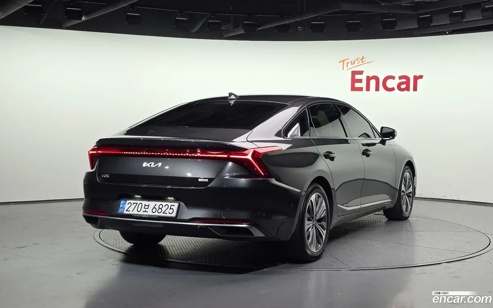 Kia K8 Hybrid 2023 — фото 1, купить с доставкой в Москву