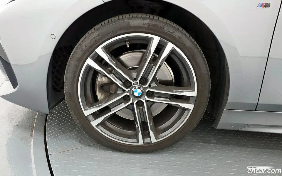BMW 1 Series 120i M 2022 — миниатюра 5