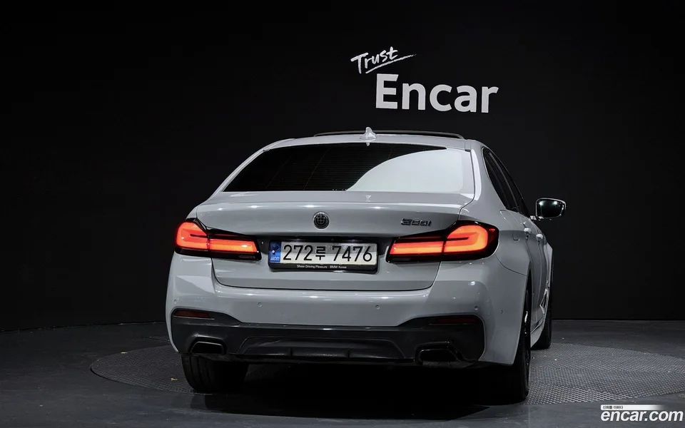 BMW 5 Series 520i M 2022 — миниатюра 4