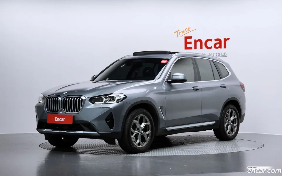 BMW X3 xDrive 20i 2022 — фото 1, купить с доставкой в Москву