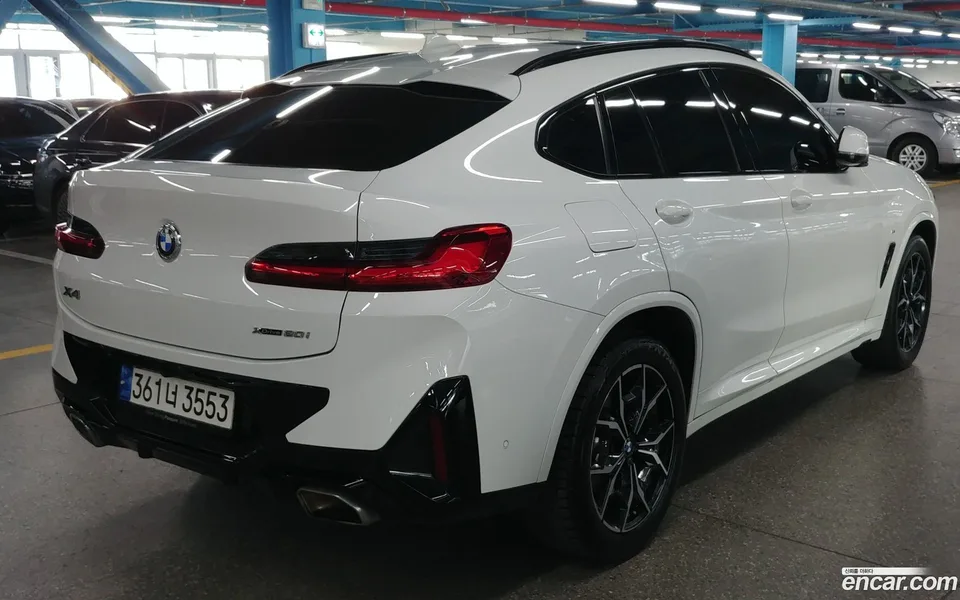BMW X4 xDrive20i M 2022 — миниатюра 3
