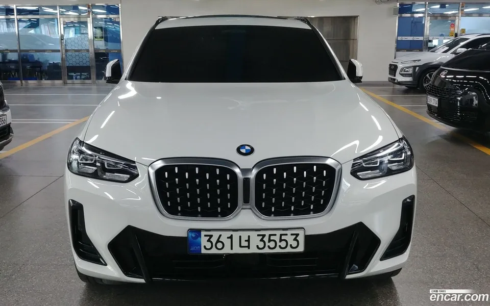 BMW X4 xDrive20i M 2022 — фото 1, купить с доставкой в Москву