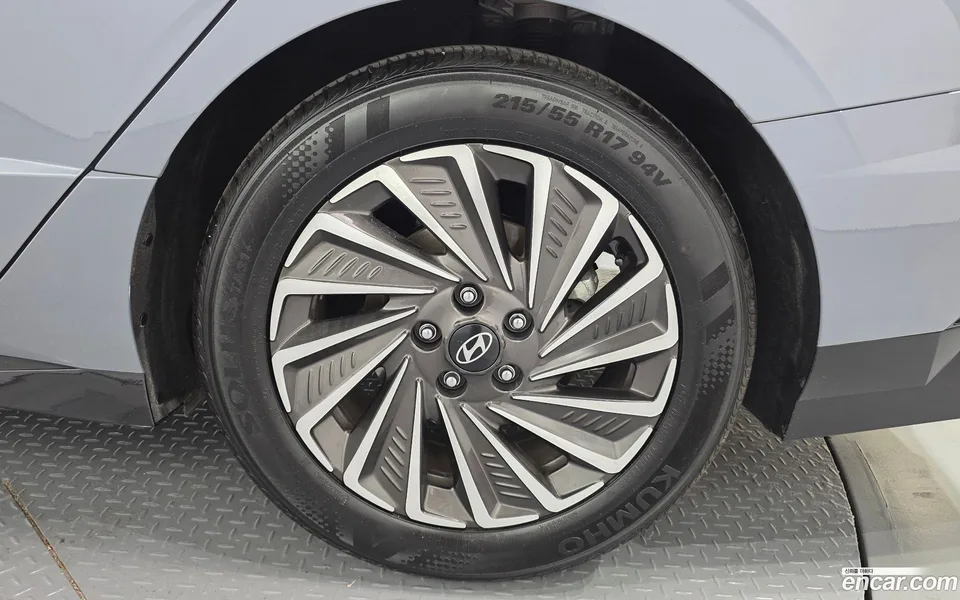 Hyundai Sonata The Edge Hybrid 2025 — миниатюра 5