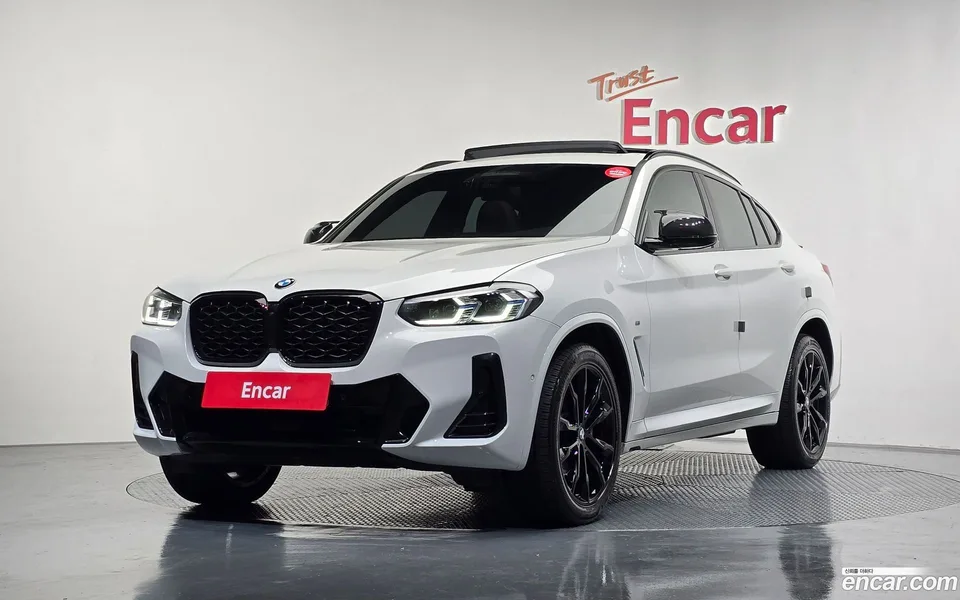 BMW X4 xDrive20i M 2022 — фото 1, купить с доставкой в Москву