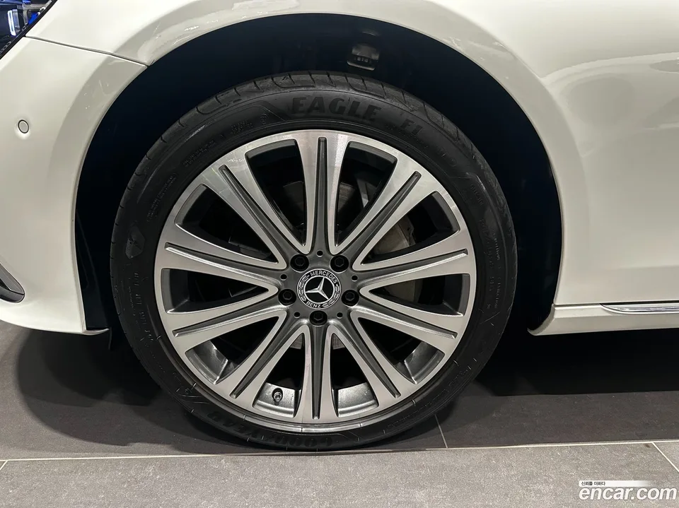 Mercedes-Benz E-Class E350 4MATIC 2023 — миниатюра 2