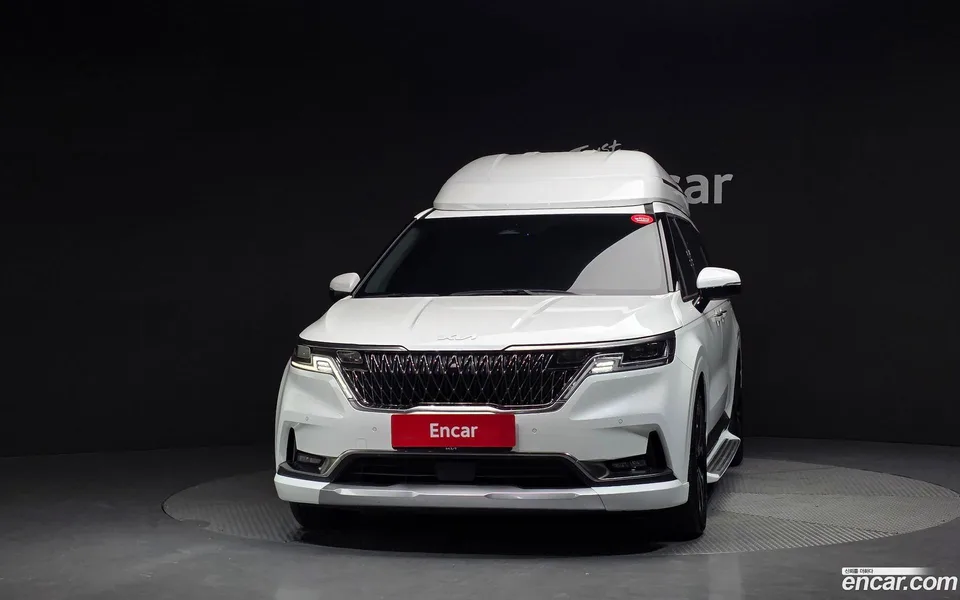 Kia Carnival 9 2023 — thumbnail 3