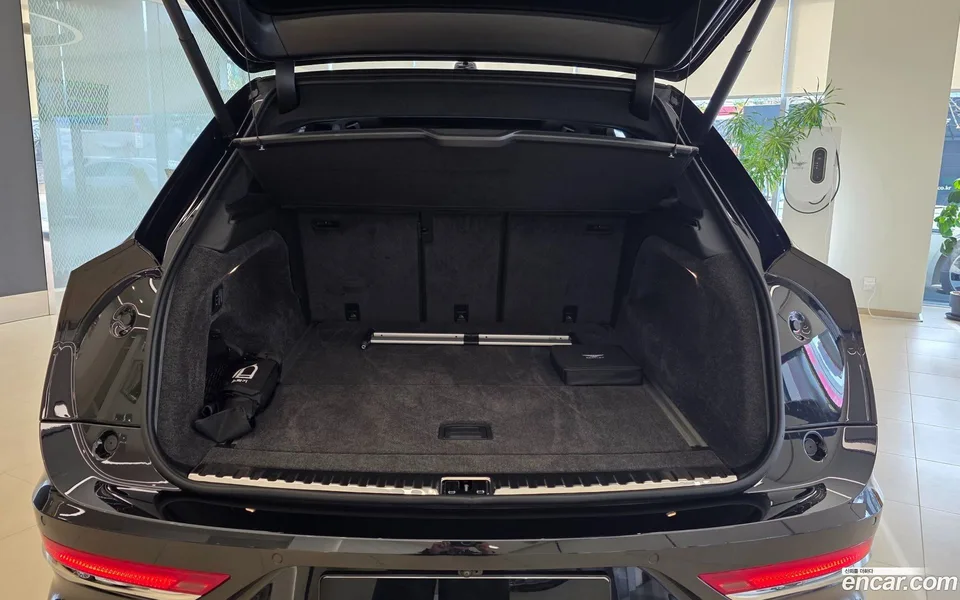Bentley Bentayga 4.0 V8 2025 — миниатюра 2