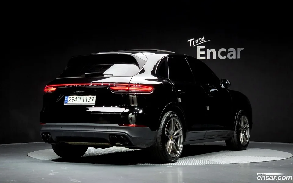 Porsche Cayenne 3.0 2023 — миниатюра 2