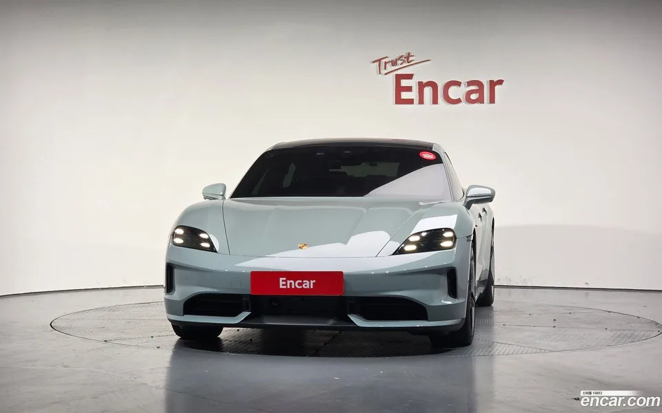 Porsche Taycan 4S 2025 — миниатюра 3