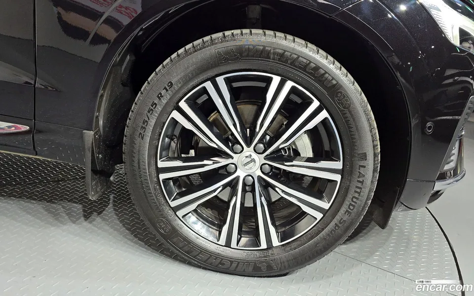 Volvo XC60 B5 2022 — миниатюра 2