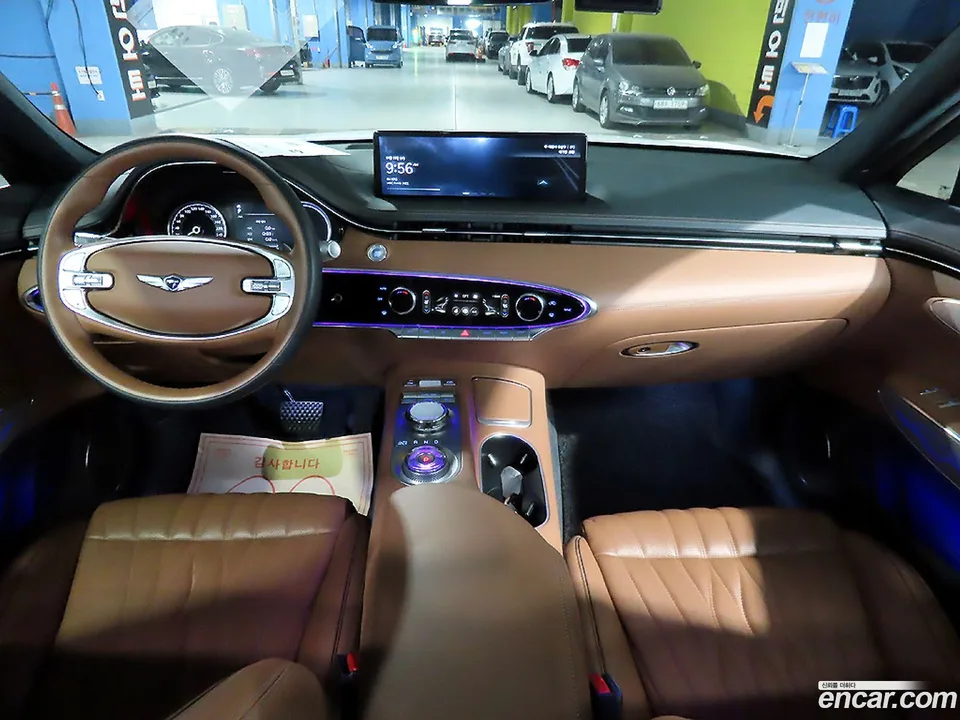 Genesis GV70 2.5T 2WD 2023 — миниатюра 2