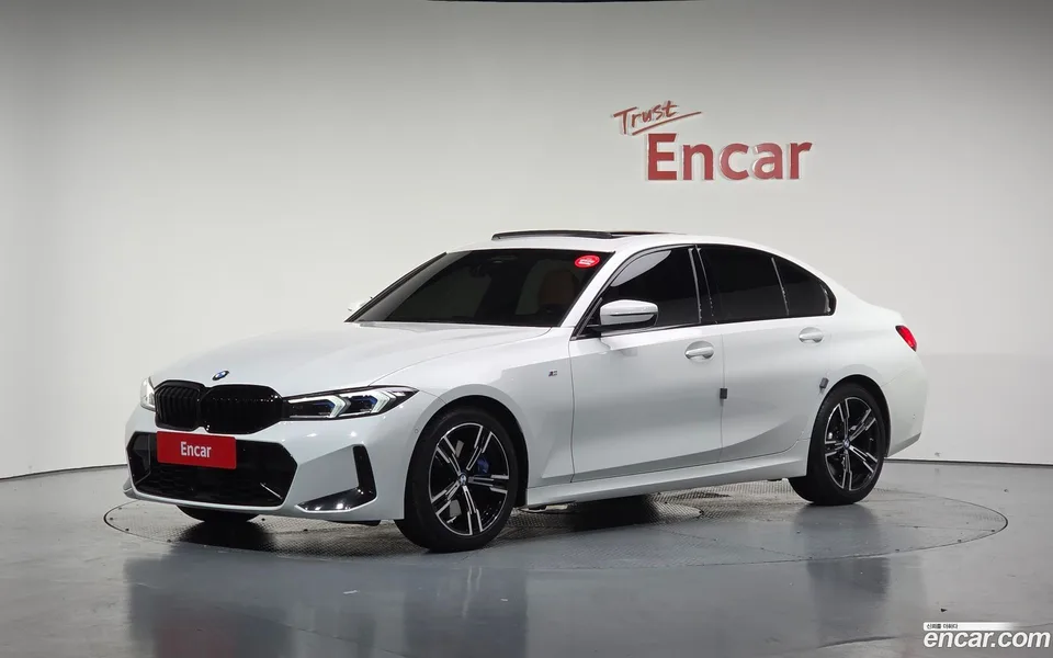BMW 3 Series 320i M 2023 — фото 1, купить с доставкой в Москву