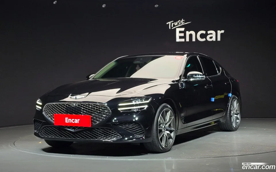Genesis G70 2.0T 4WD 2022 — фото 1, купить с доставкой в Москву