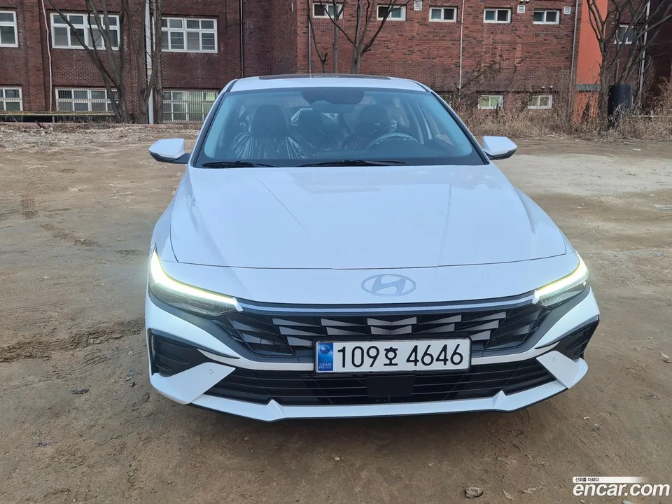 Hyundai Avante CN7 1.6 2025 — фото 1, купить с доставкой в Москву