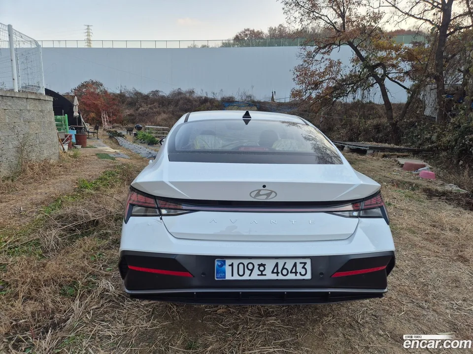 Hyundai Avante CN7 1.6 2025 — миниатюра 2