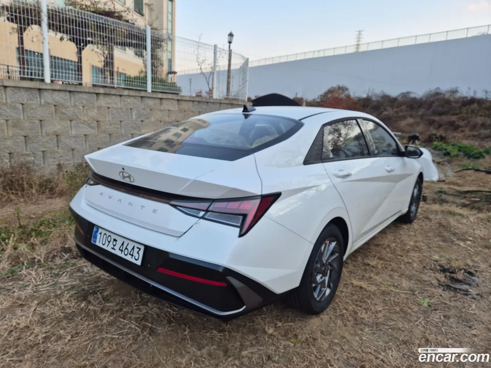 Hyundai Avante CN7 1.6 2025 — миниатюра 4