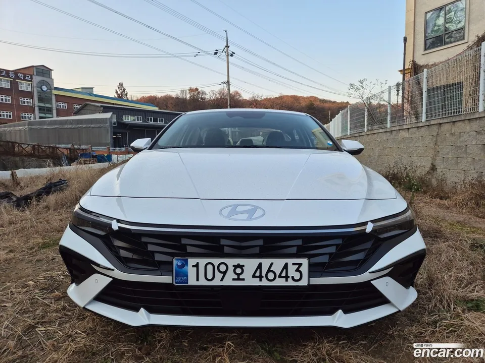 Hyundai Avante CN7 1.6 2025 — фото 1, купить с доставкой в Москву