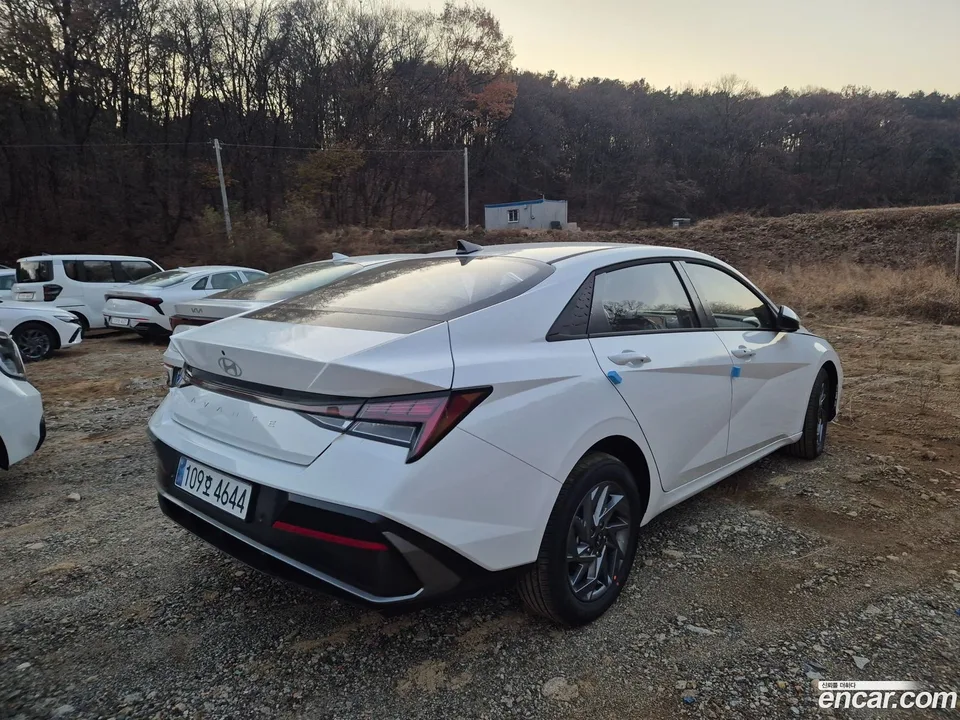 Hyundai Avante CN7 1.6 2025 — миниатюра 2