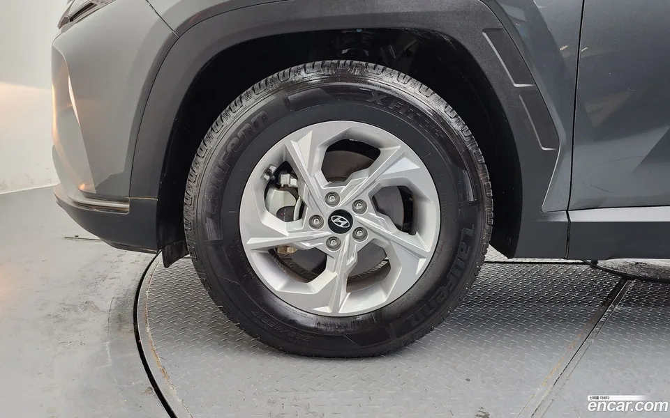 Hyundai Tucson 2.0 2WD 2022 — миниатюра 2