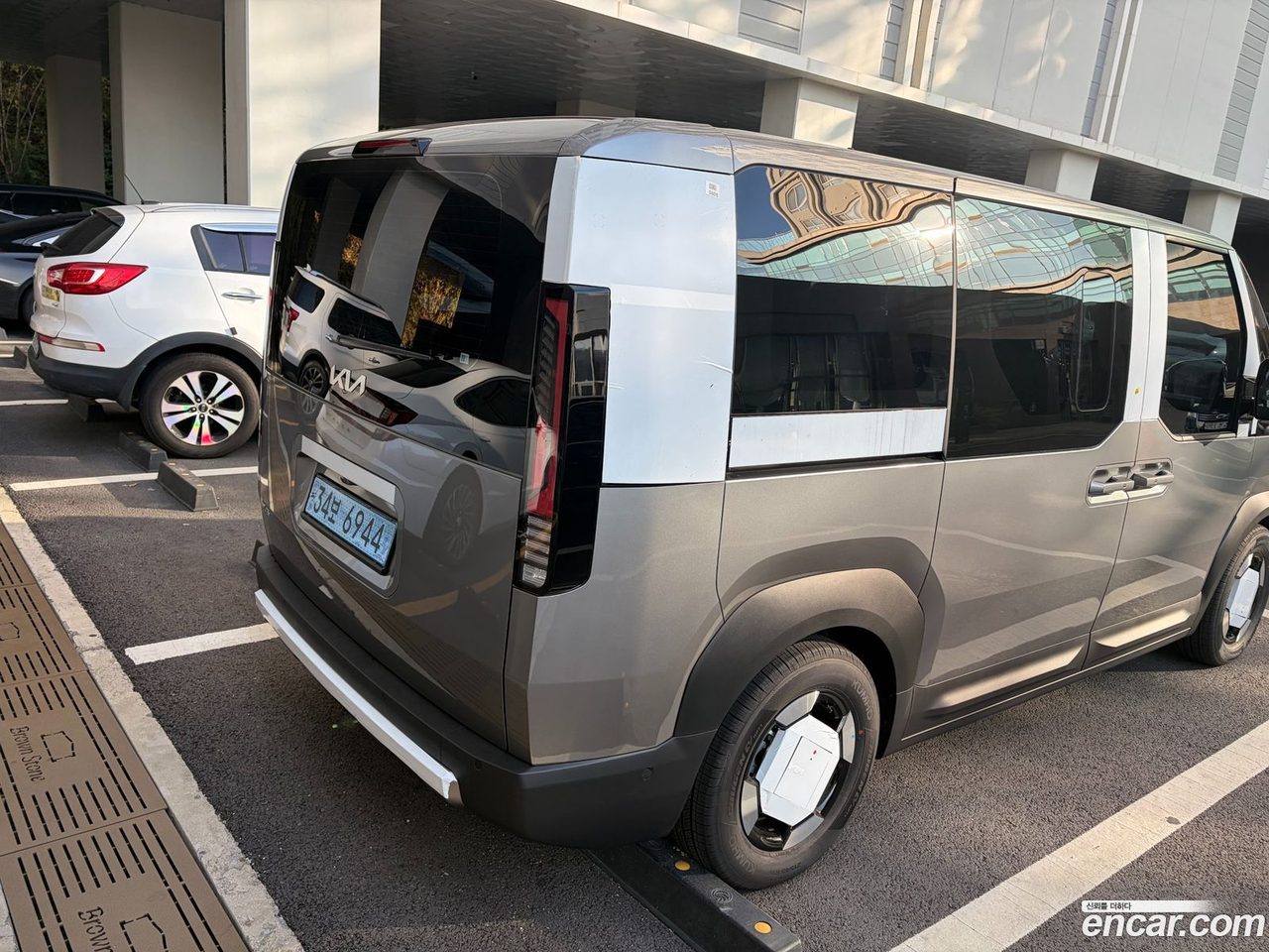 Kia PV5 2025 — 3