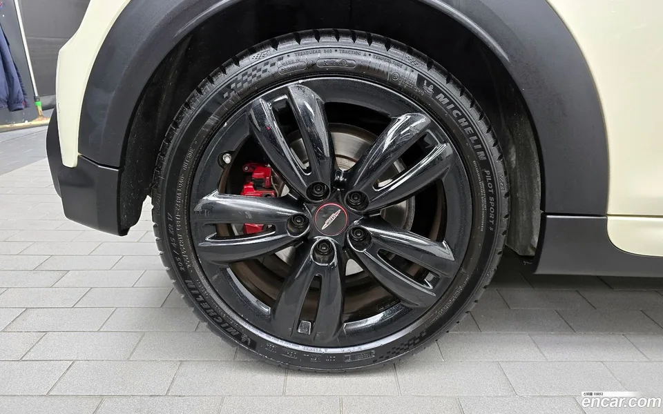MINI Cooper S Convertible JCW 2022 — миниатюра 5