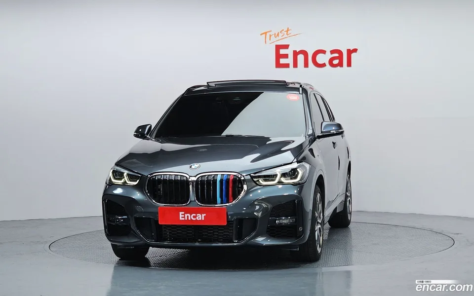 BMW X1 xDrive 20i M 2022 — миниатюра 3