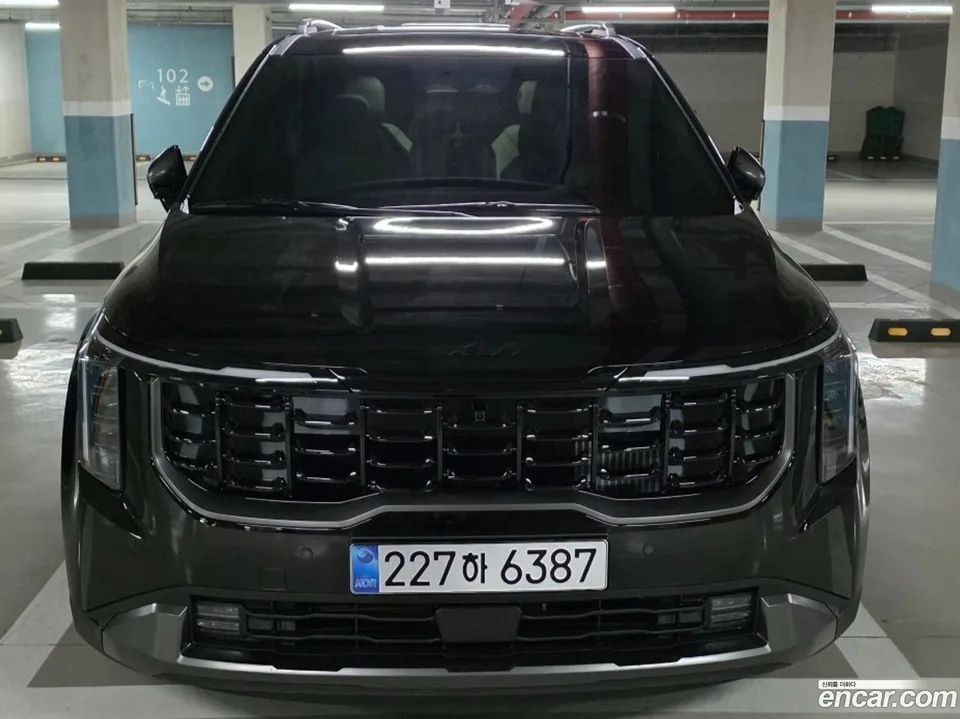 Kia Carnival HEV 9 X Line 2025 — миниатюра 3
