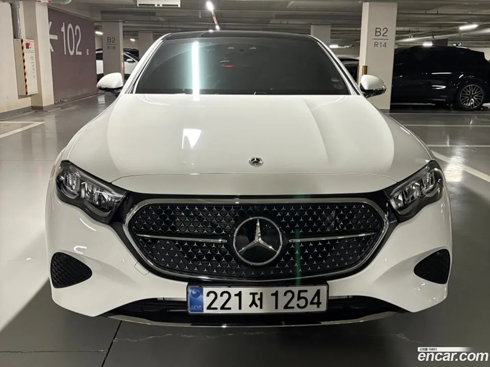 Mercedes-Benz E-Class E200 2025 — фото 1, купить с доставкой в Москву