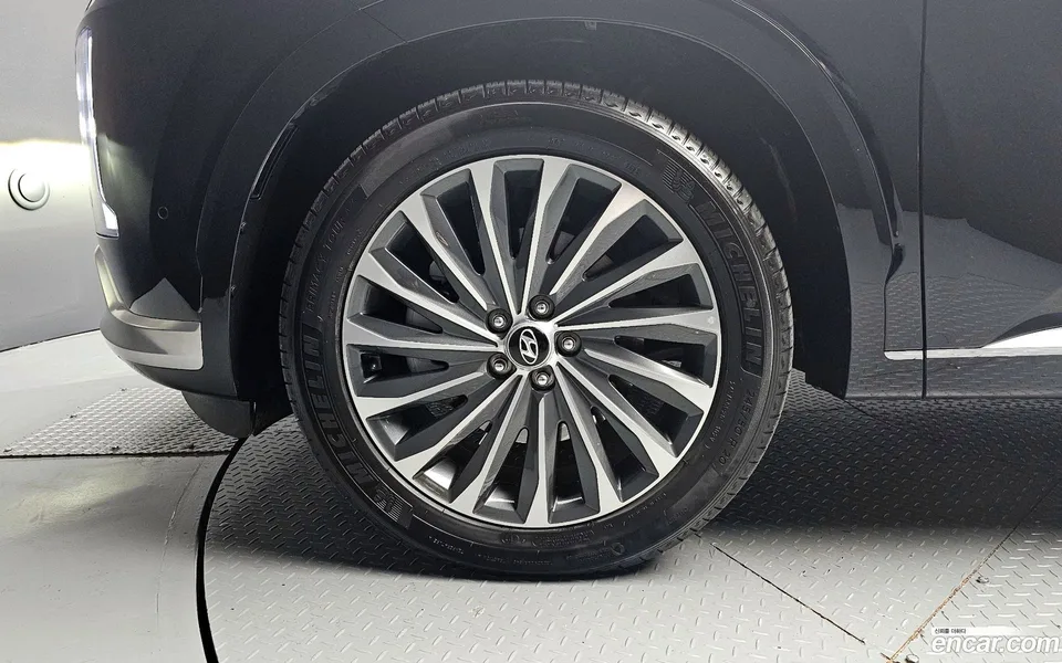 Hyundai Palisade 2.2 2WD 2023 — миниатюра 5