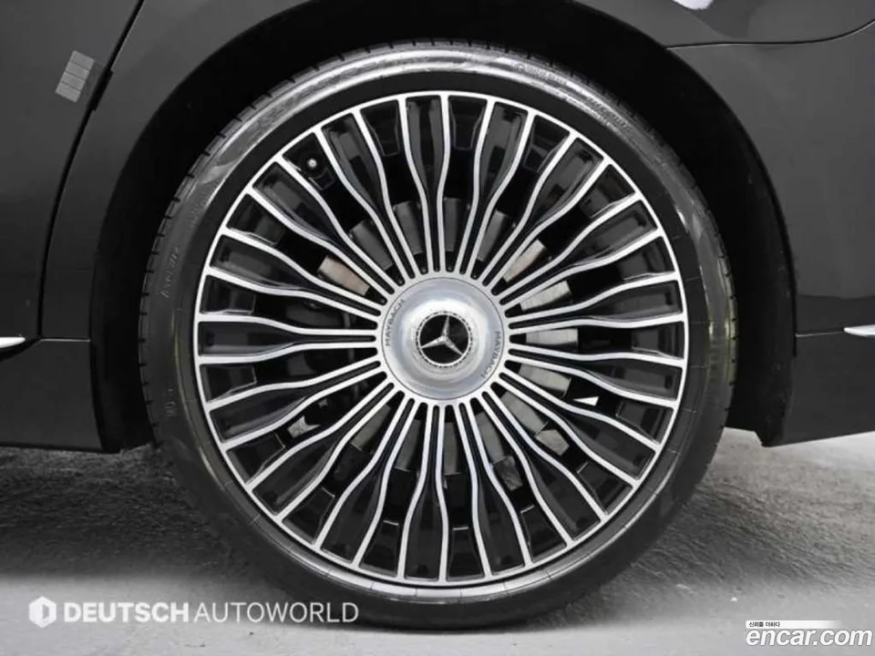 Mercedes-Benz S-Class S680 4MATIC 2023 — thumbnail 5