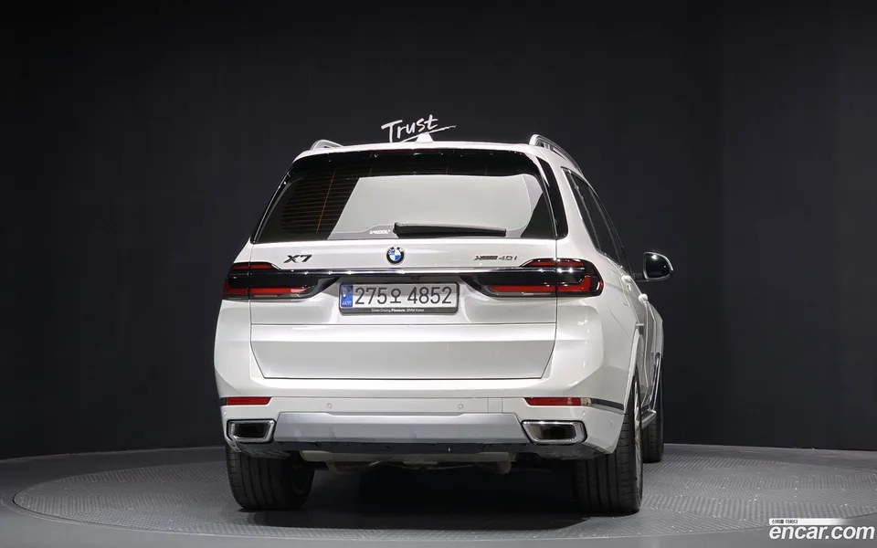 BMW X7 xDrive 40i 7 2025 — миниатюра 4