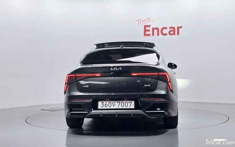 Kia K5 Hybrid 2023 — миниатюра 4
