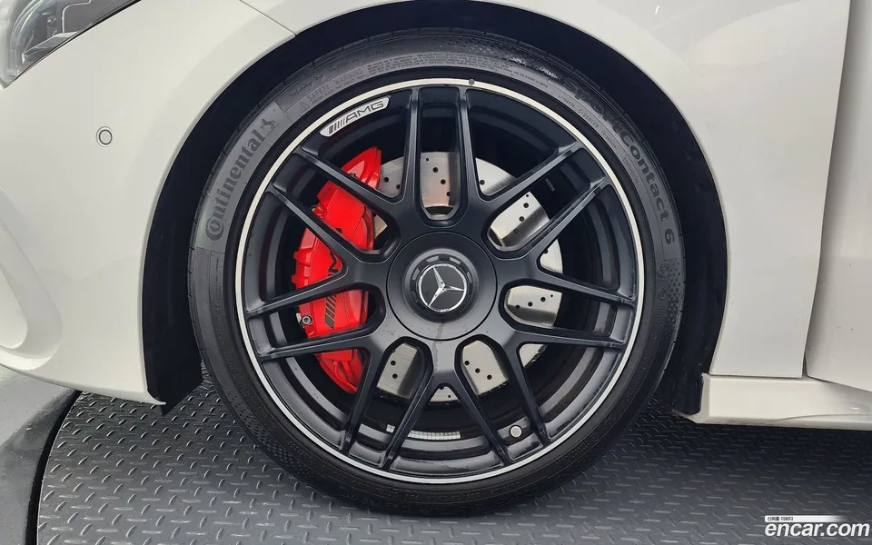 Mercedes-Benz CLA-Class AMG CLA 45 S 4MATIC+ 2025 — миниатюра 2