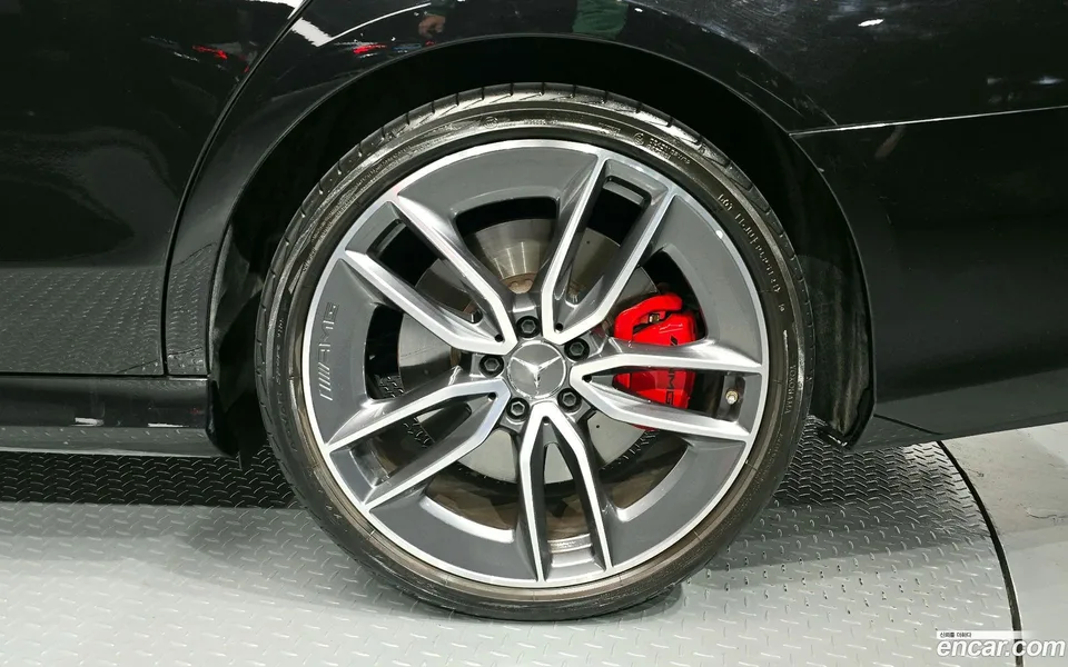 Mercedes-Benz E-Class E53 AMG 4MATIC+ 2022 — миниатюра 5