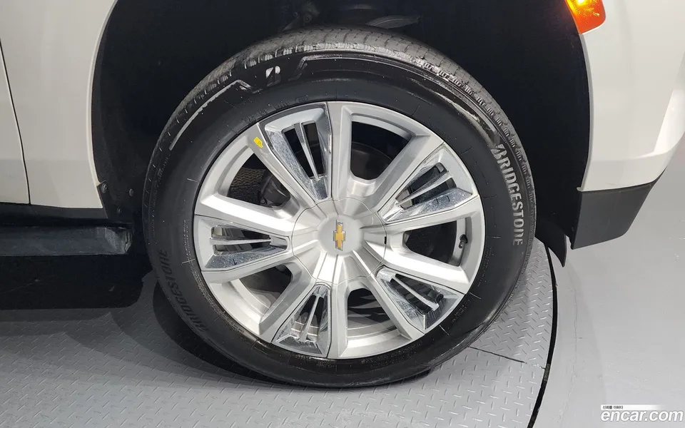 Chevrolet Tahoe 6.2 4WD 2022 — миниатюра 2