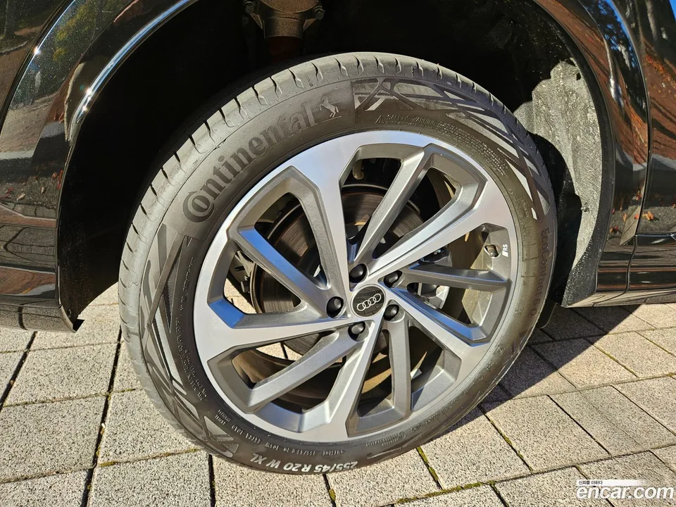 Audi Q5 (80A) 40 TDI S Line 2025 — thumbnail 2