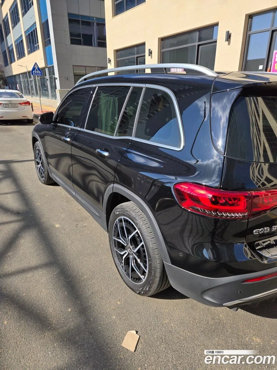 Mercedes-Benz EQB EQB300 4MATIC AMG 2023 — миниатюра 2