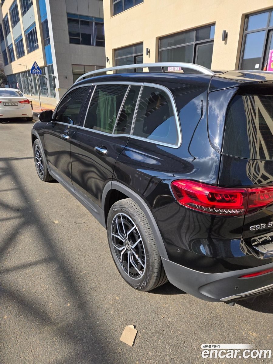 Mercedes-Benz EQB 2023 — 2