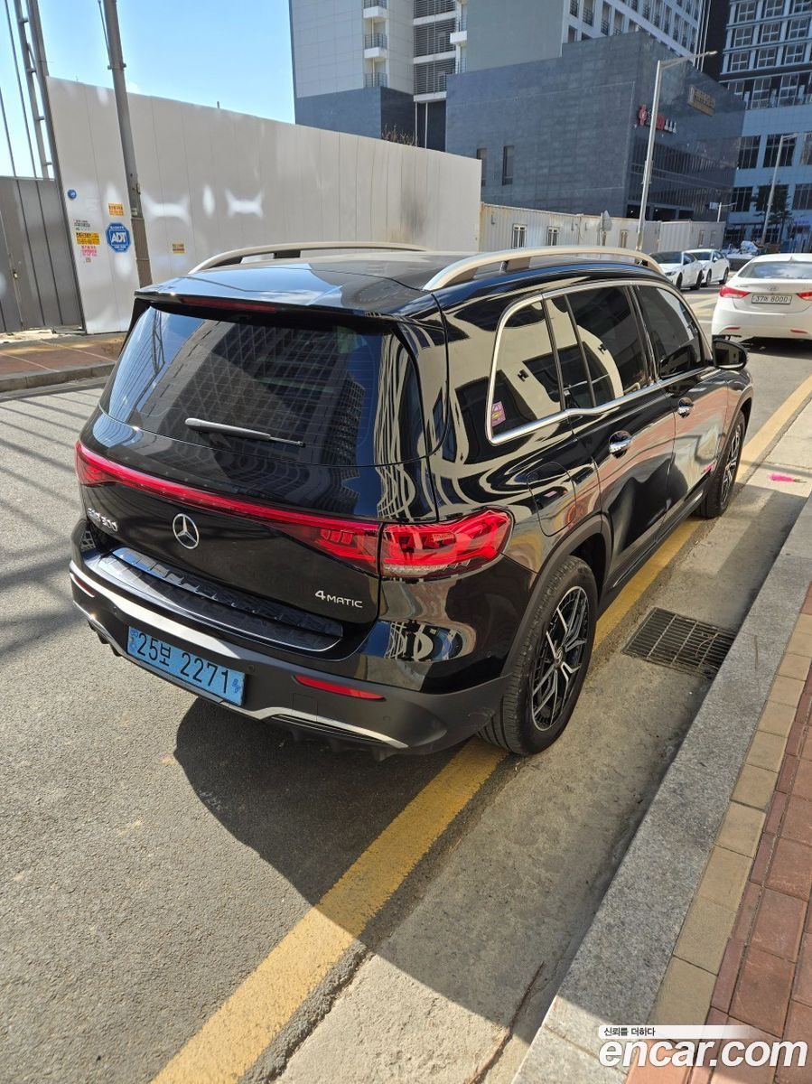 Mercedes-Benz EQB 2023 — 4