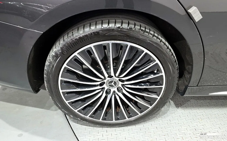 Mercedes-Benz E-Class E450 4MATIC 2024 — миниатюра 2