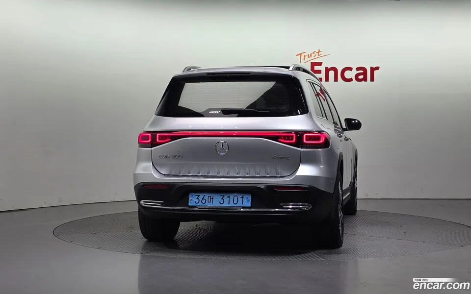 Mercedes-Benz EQB EQB300 4MATIC 2023 — миниатюра 4