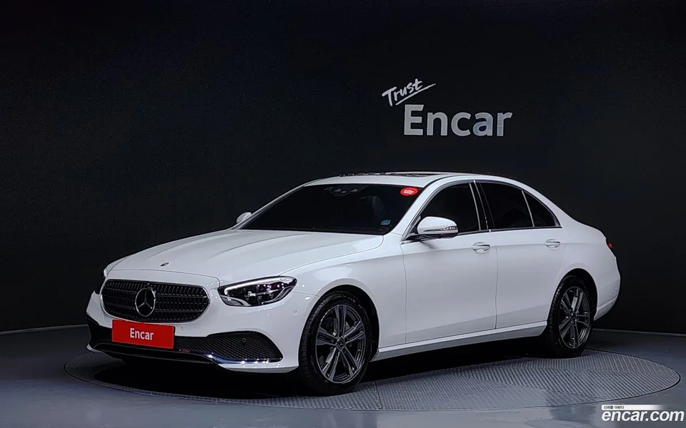 Mercedes-Benz E-Class E250 2023 — фото 1, купить с доставкой в Москву
