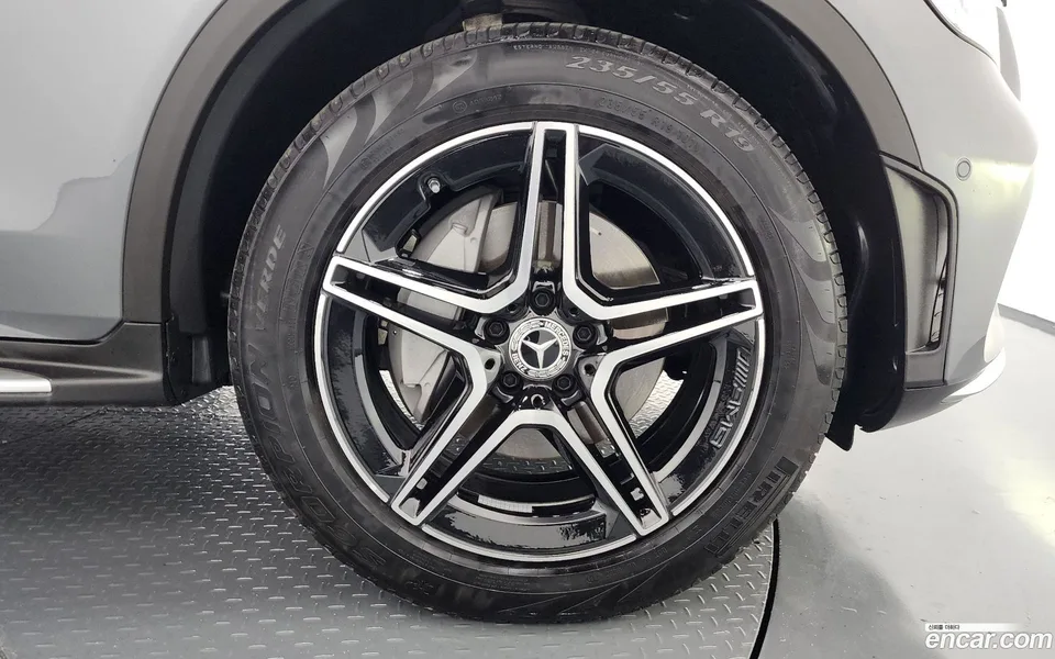 Mercedes-Benz GLC-Class GLC300 4MATIC 2022 — миниатюра 2