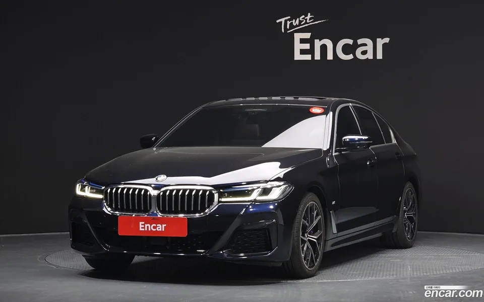 BMW 5 Series 530i xDrive M 2022 — фото 1, купить с доставкой в Москву