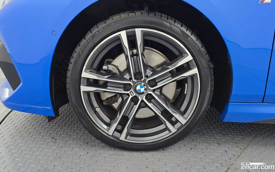 BMW 2 Series Gran Coupe 220i M 2022 — миниатюра 2