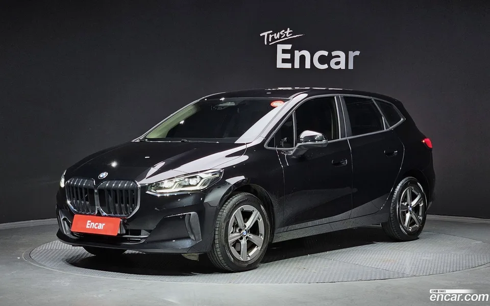 BMW 2 Series Active Tourer 220i 2025 — фото 1, купить с доставкой в Москву