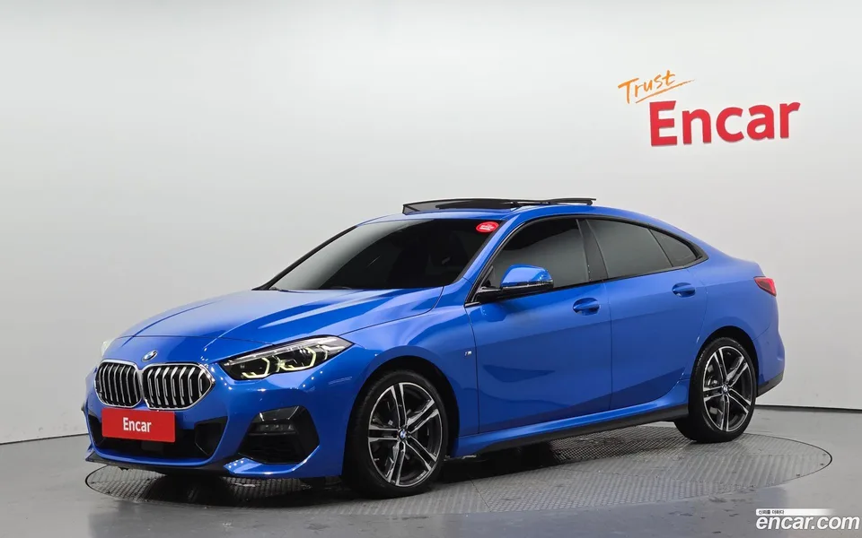 BMW 2 Series Gran Coupe 220i M 2022 — фото 1, купить с доставкой в Москву