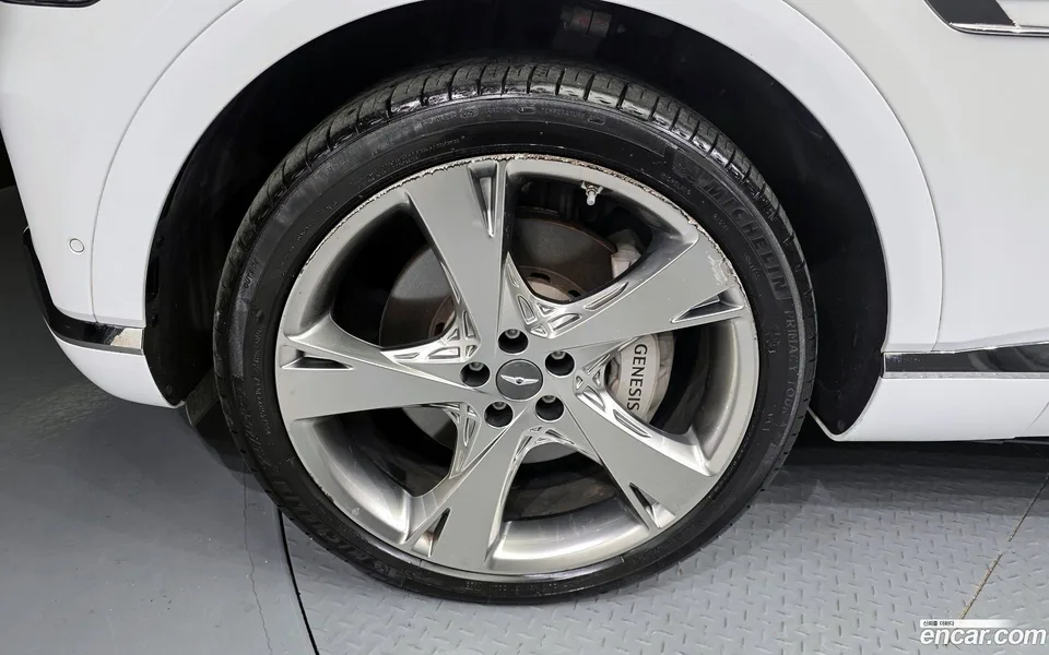 Genesis GV80 2.5T 2WD 2023 — миниатюра 2