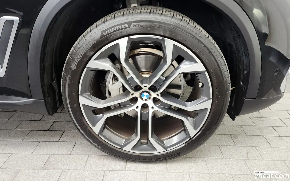 BMW X5 xDrive 30d xLine 2023 — миниатюра 5